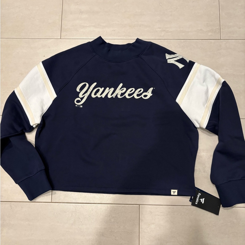 Fanatics Navy Blue Yankees Women's Sweatshirt
